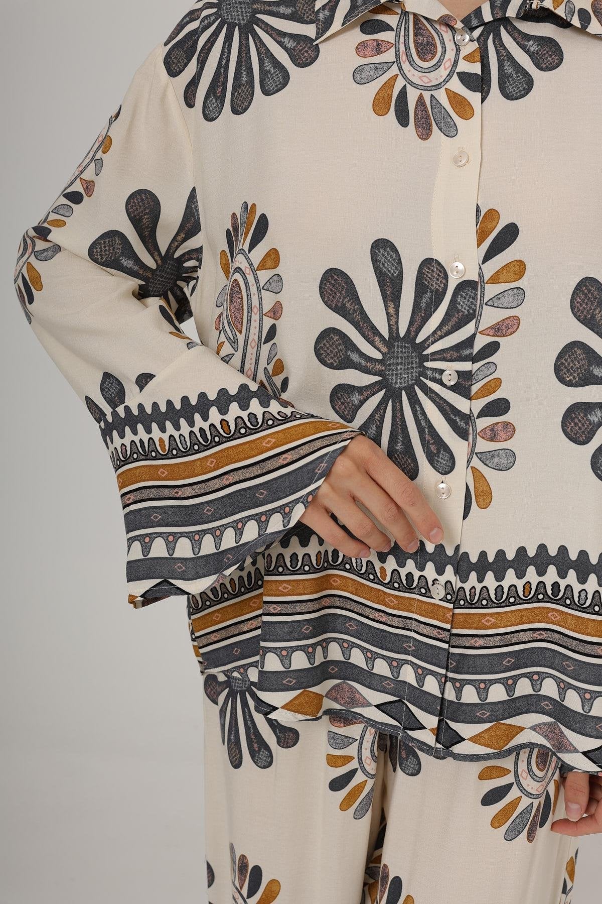 Antrasit - Desenli Kolları Volanlı Pantolon Takım